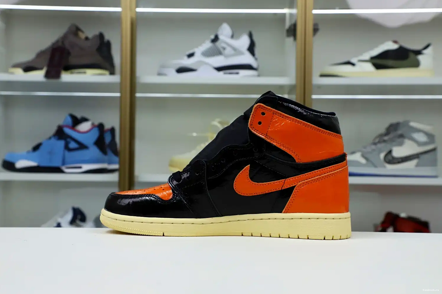 'SHATTERED 3.0' JORDAN Kimikick BACKBOARD 1 AIR RETRO OG HIGH 0408